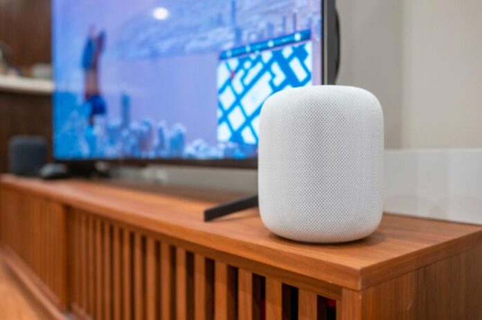 Apple HomePod vs HomePod 2