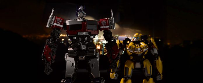 Review_Bumblebee_Transformers_Toy_Panda